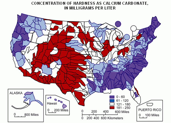 US Geological Survey official map of water hardness across the United States from the year 1975 (approx.). With a four-color scale from 0 to 250 mg calcium carbonate per Liter.